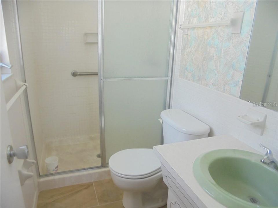 最近售出: $79,900 (2 贝兹, 2 浴室, 1035 平方英尺)