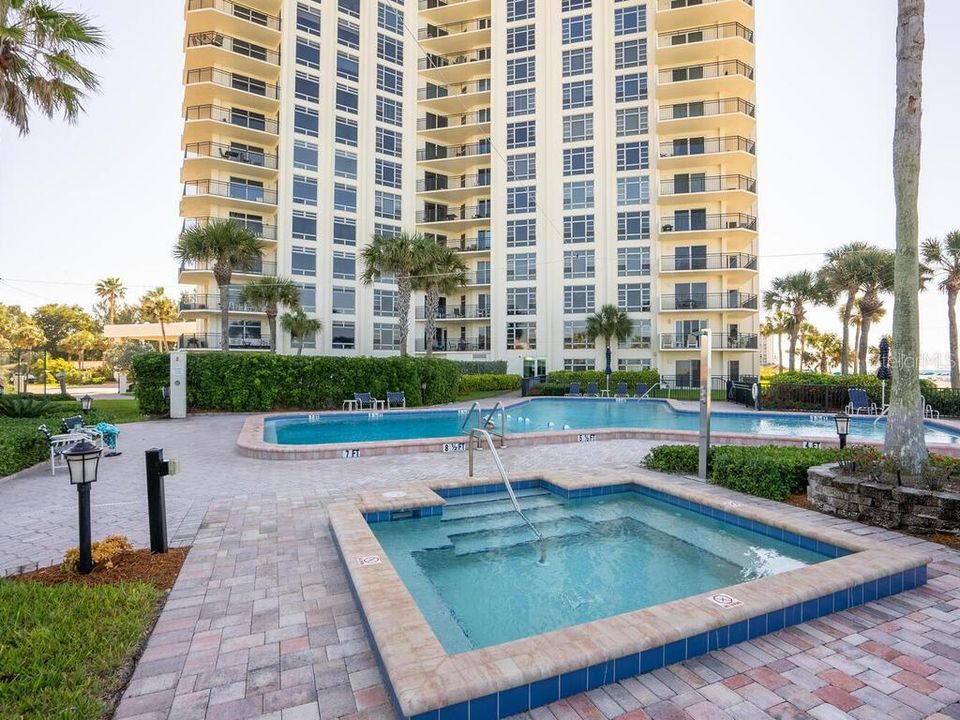 Recently Sold: $1,150,000 (2 beds, 2 baths, 1491 Square Feet)