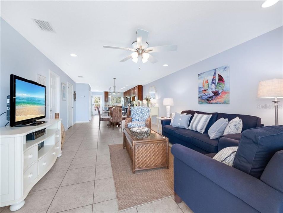 Recently Sold: $799,000 (2 beds, 2 baths, 1170 Square Feet)