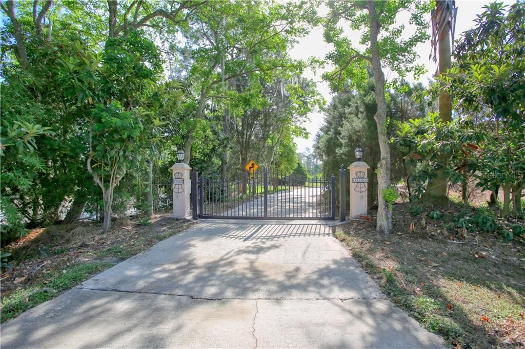 Automatic Private Gate with Remote Control