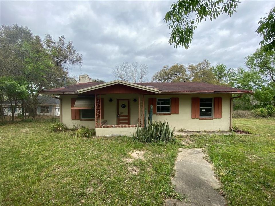 Recently Sold: $101,000 (2 beds, 1 baths, 1320 Square Feet)