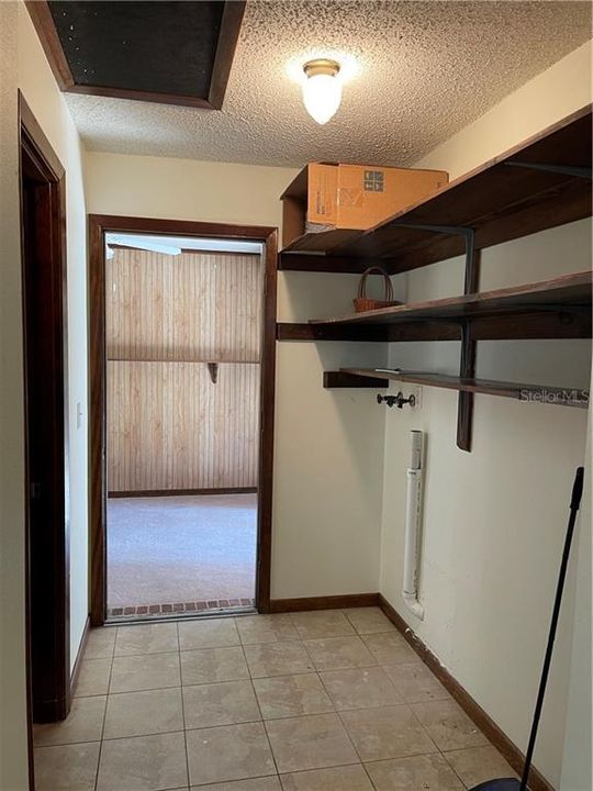 Recently Rented: $2,000 (3 beds, 2 baths, 1629 Square Feet)