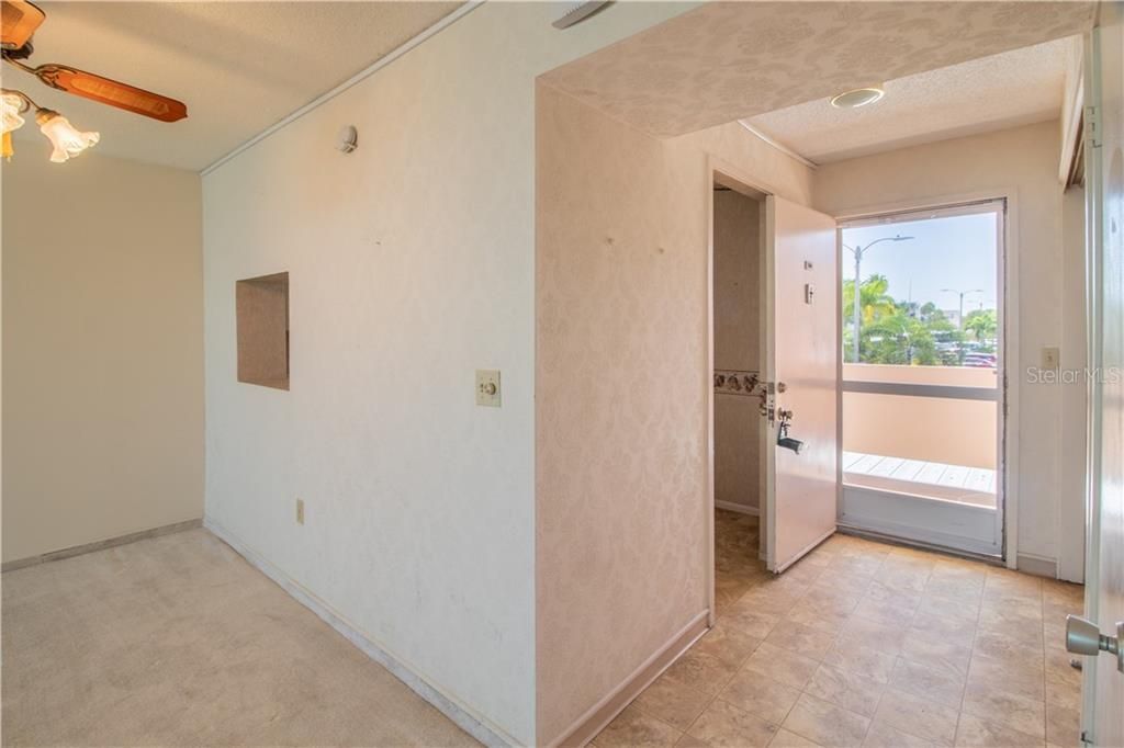 Recently Sold: $262,000 (2 beds, 2 baths, 1050 Square Feet)