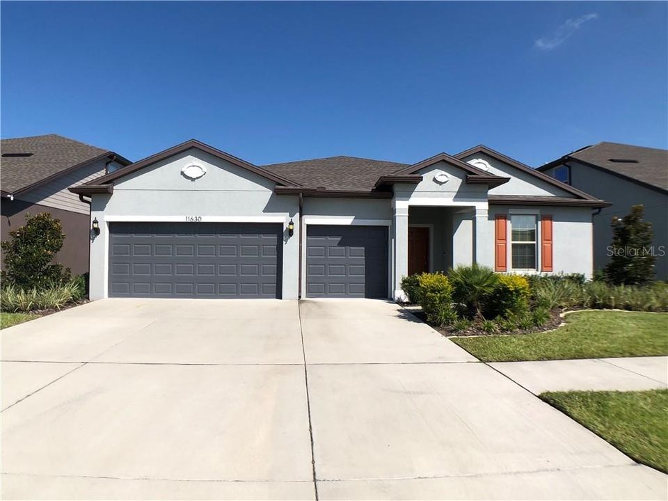 Recently Sold: $335,000 (4 beds, 2 baths, 2484 Square Feet)
