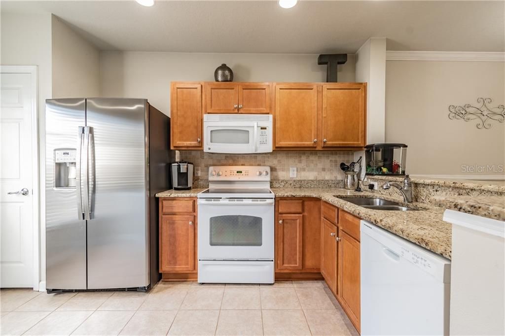 Recently Sold: $215,000 (2 beds, 2 baths, 1248 Square Feet)