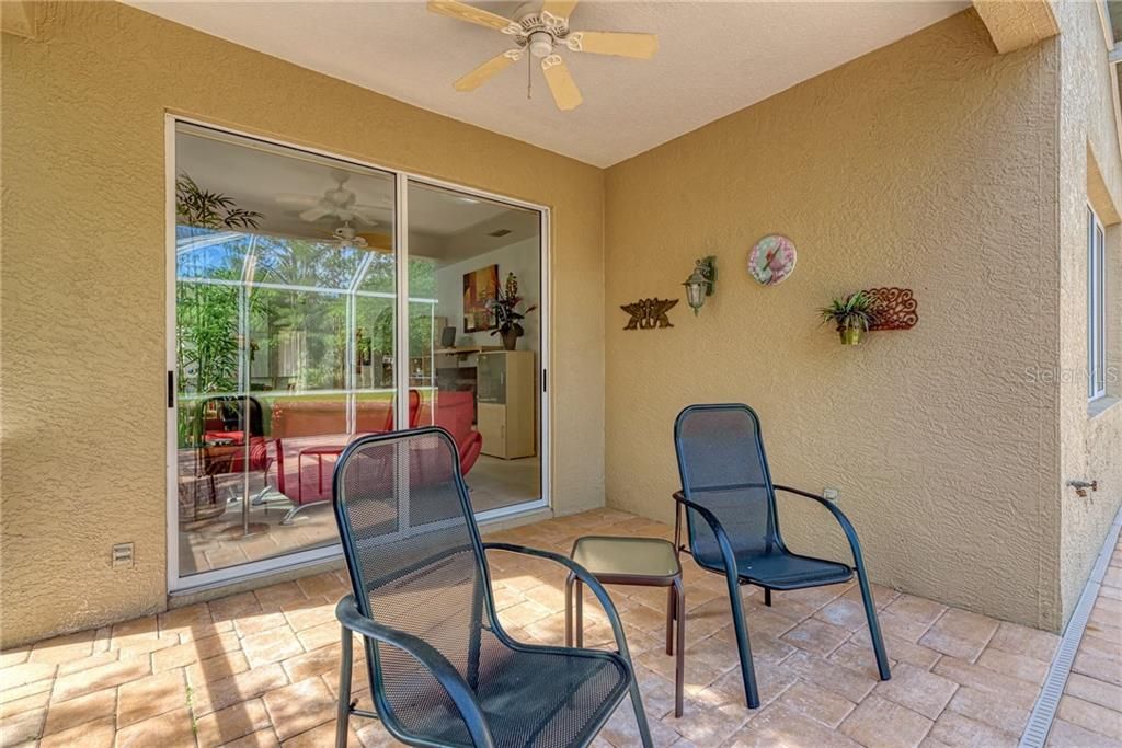 Recently Sold: $310,000 (2 beds, 2 baths, 1308 Square Feet)