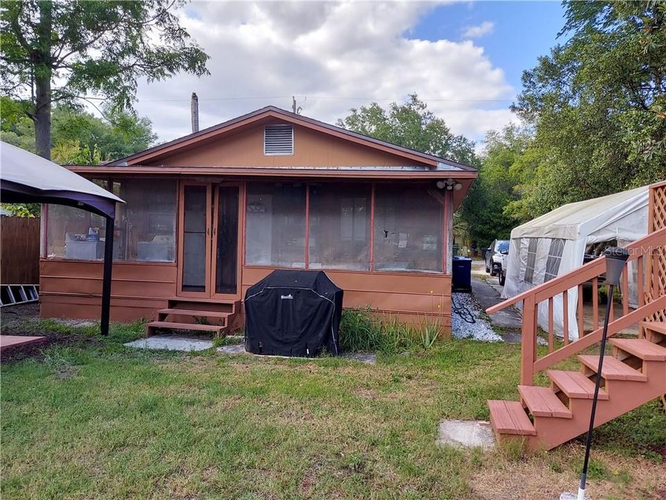 Recently Sold: $73,500 (2 beds, 1 baths, 768 Square Feet)