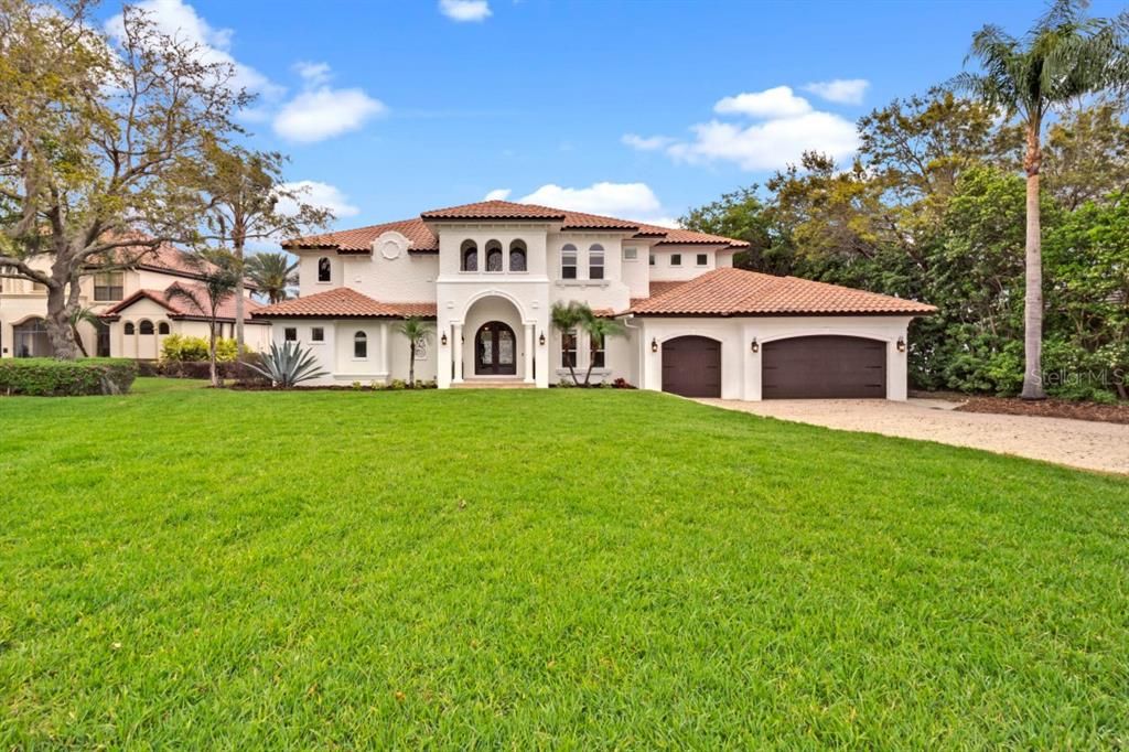 Recently Sold: $1,799,000 (5 beds, 6 baths, 5653 Square Feet)