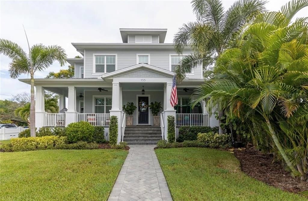 Recently Sold: $1,910,000 (5 beds, 5 baths, 4343 Square Feet)