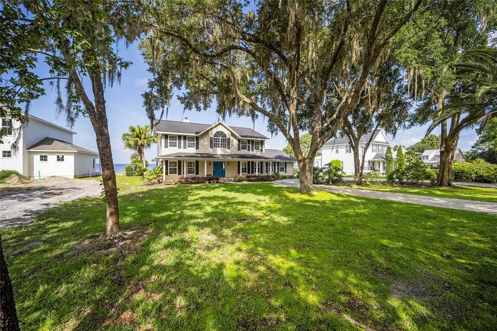 Recently Sold: $874,900 (5 beds, 3 baths, 2756 Square Feet)