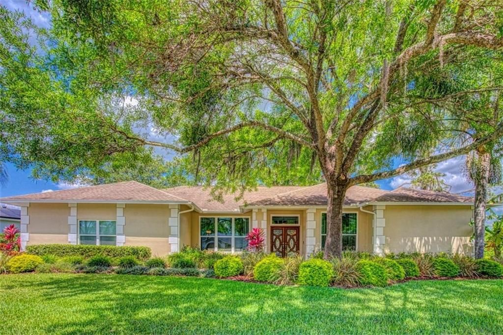 Recently Sold: $415,000 (4 beds, 2 baths, 2637 Square Feet)