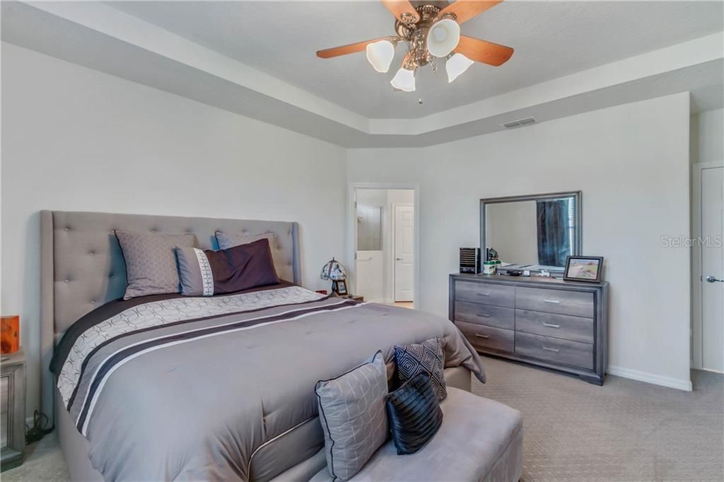 Recently Sold: $400,000 (2 beds, 2 baths, 2156 Square Feet)
