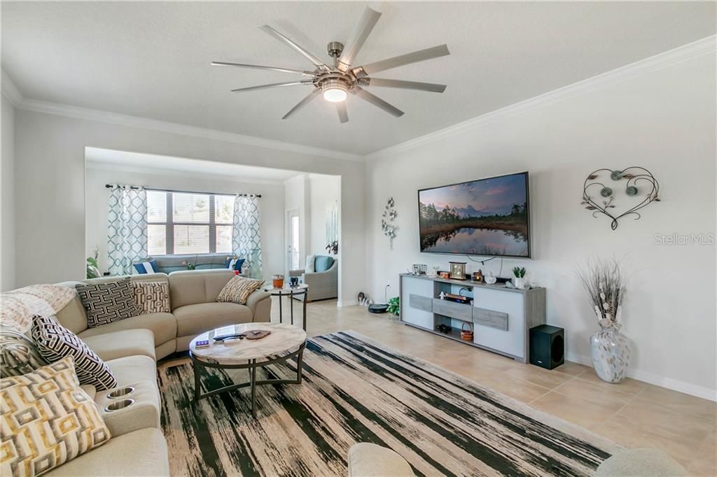 Recently Sold: $400,000 (2 beds, 2 baths, 2156 Square Feet)
