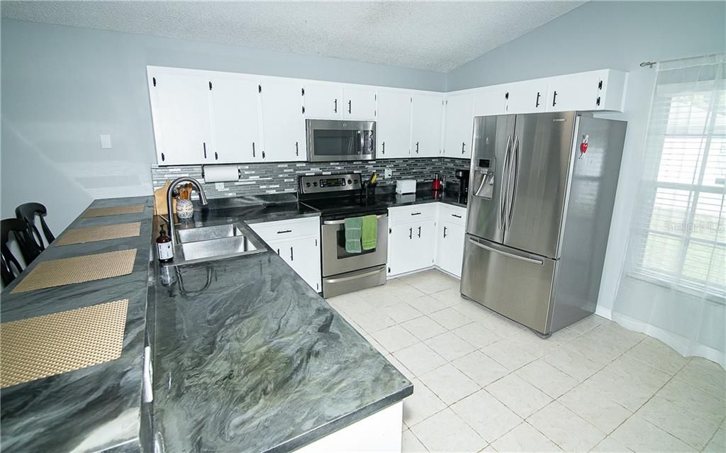 Recently Sold: $237,000 (3 beds, 2 baths, 1838 Square Feet)