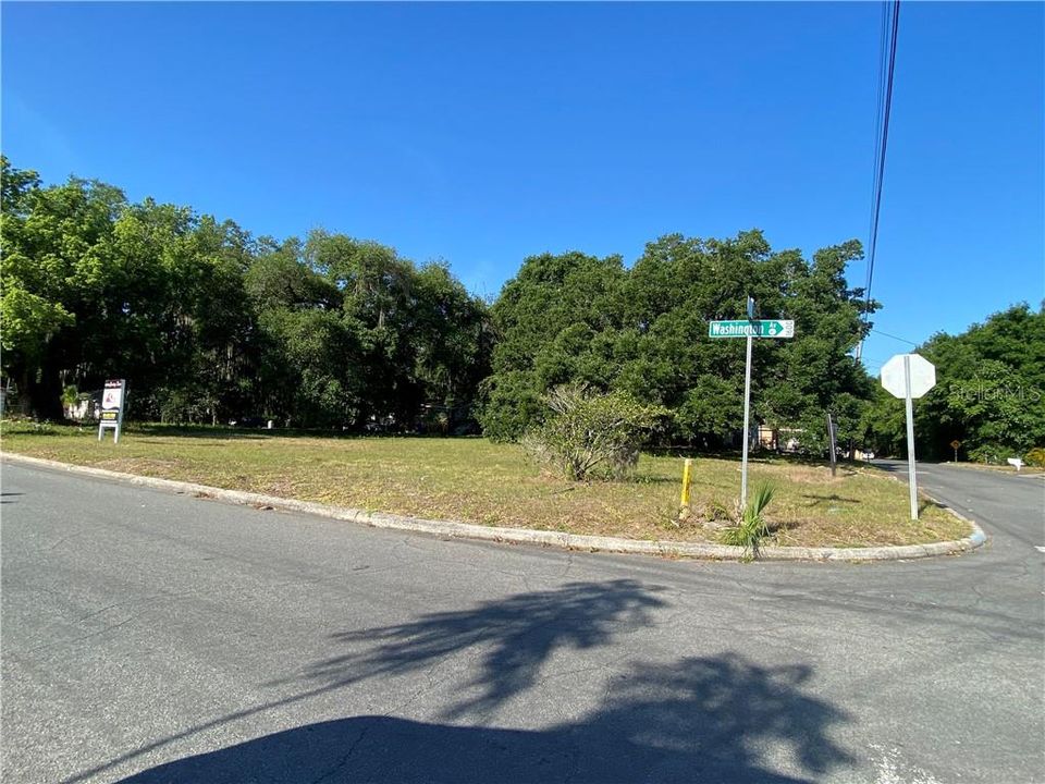 Vendido Recientemente: $27,500 (0.11 acres)