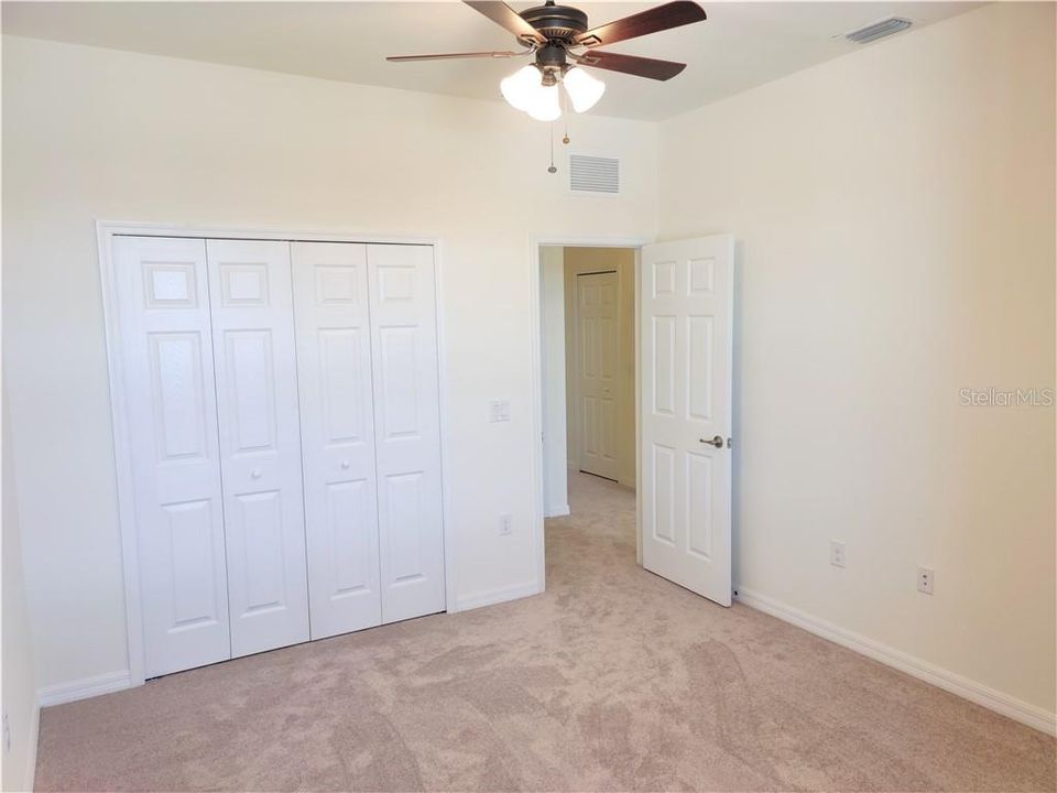 Recently Rented: $1,950 (3 beds, 2 baths, 1949 Square Feet)
