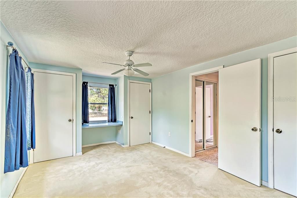 Recently Sold: $185,000 (2 beds, 1 baths, 1325 Square Feet)