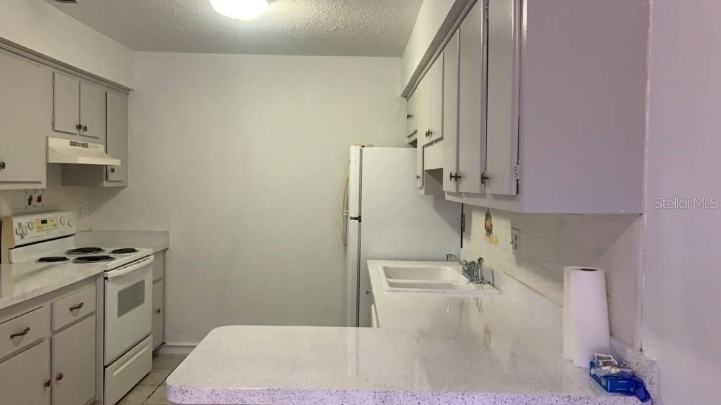 Recently Sold: $95,000 (1 beds, 1 baths, 824 Square Feet)