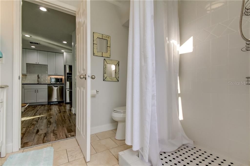 2ND FULL BATHROOM WITH STAND UP SHOWER