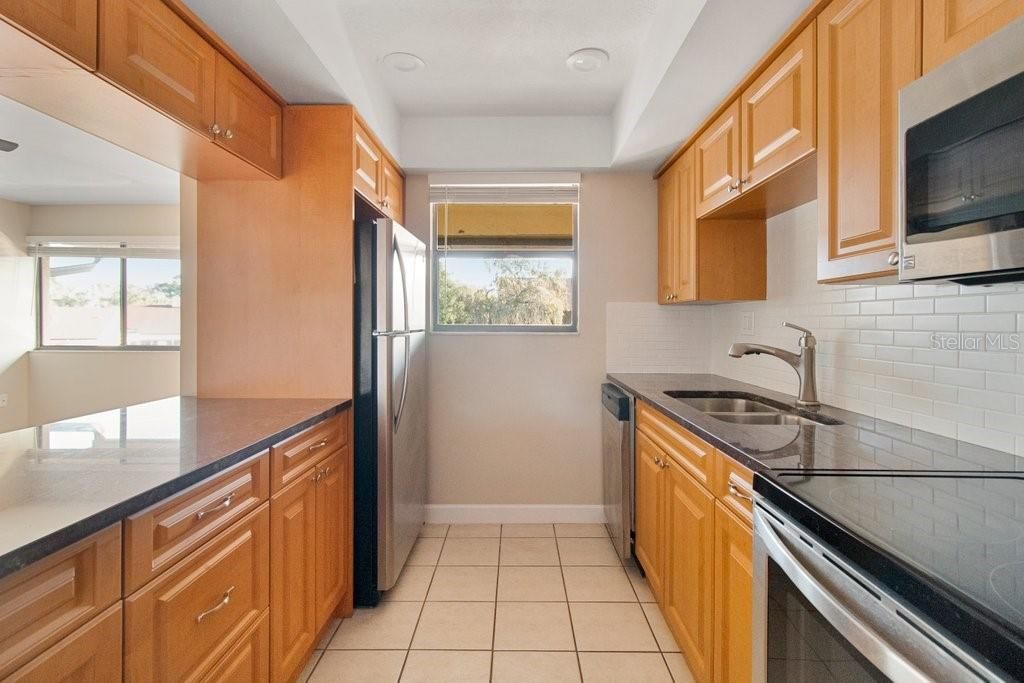Recently Sold: $89,900 (1 beds, 1 baths, 675 Square Feet)