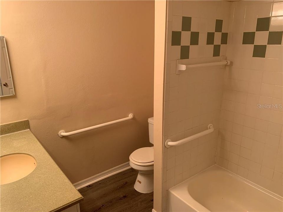 Недавно арендовано: $925 (2 спален, 1 ванн, 850 Квадратных фут)