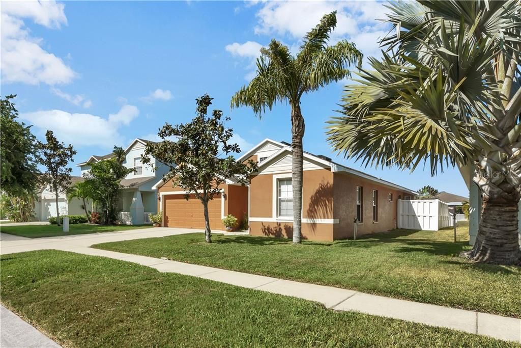 Recently Sold: $255,000 (3 beds, 2 baths, 1785 Square Feet)
