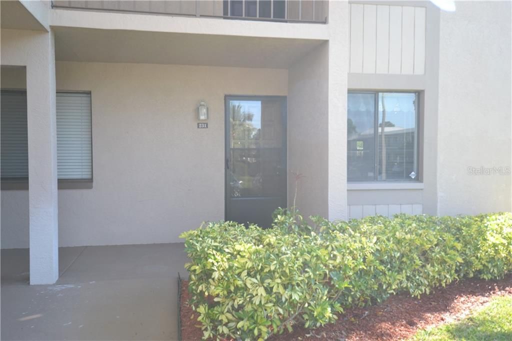 Recently Sold: $175,000 (2 beds, 2 baths, 1196 Square Feet)