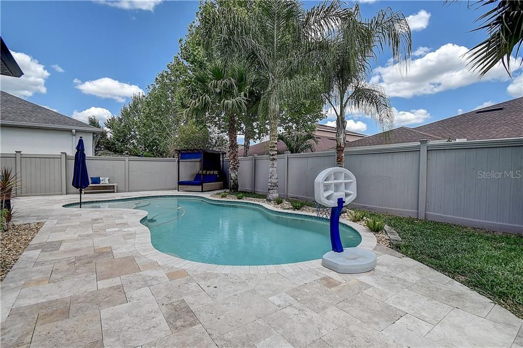 Recently Sold: $699,000 (5 beds, 4 baths, 3997 Square Feet)