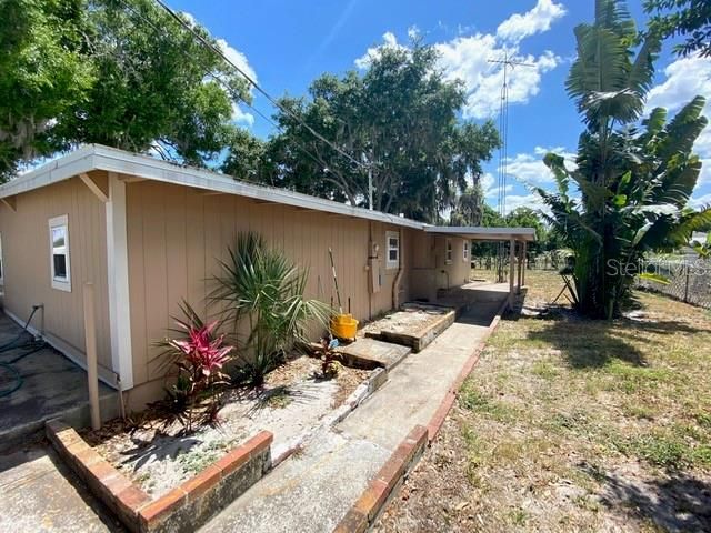 Recently Sold: $120,000 (3 beds, 2 baths, 1257 Square Feet)