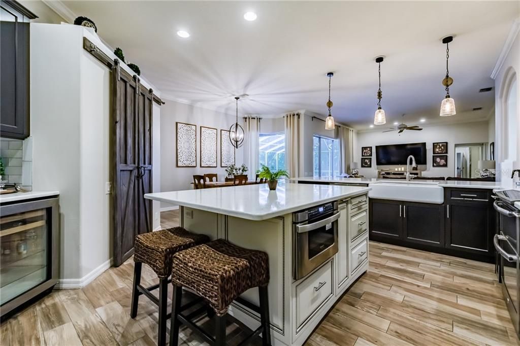 Recently Sold: $850,000 (5 beds, 4 baths, 4853 Square Feet)