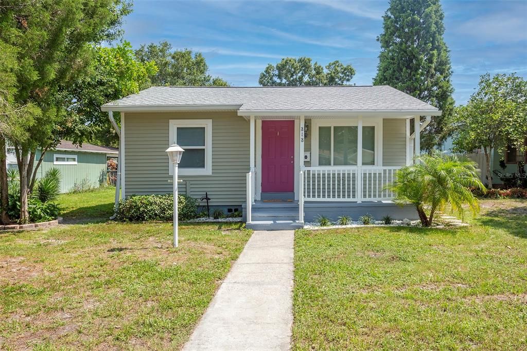 Recently Sold: $270,000 (3 beds, 2 baths, 919 Square Feet)