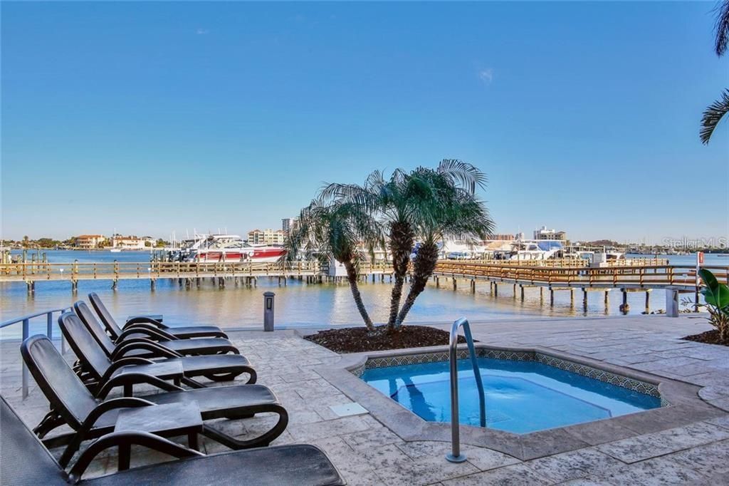 Recently Sold: $1,695,000 (3 beds, 2 baths, 1798 Square Feet)