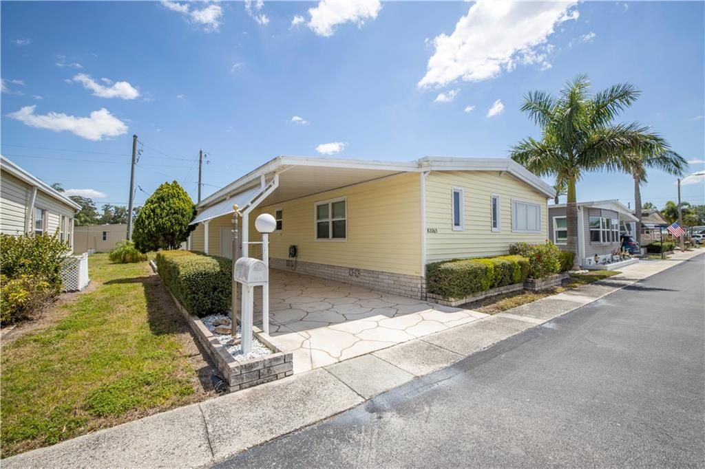 Recently Sold: $119,900 (2 beds, 2 baths, 1416 Square Feet)