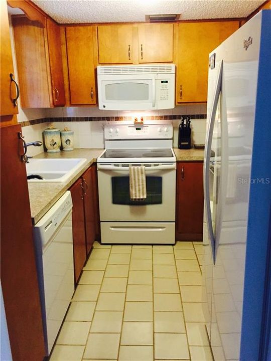 Recently Sold: $99,000 (1 beds, 1 baths, 816 Square Feet)