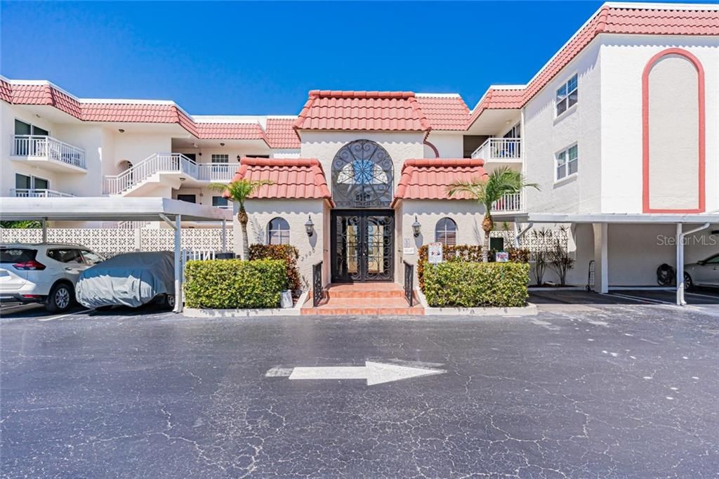 Recently Sold: $527,000 (2 beds, 2 baths, 1369 Square Feet)