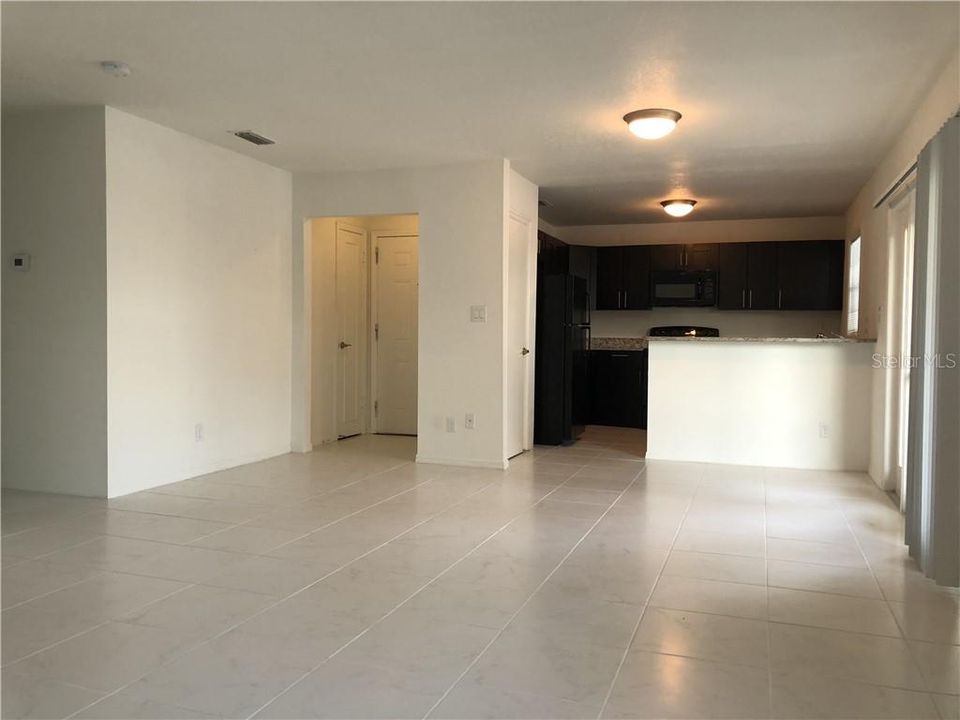 Recently Sold: $210,000 (2 beds, 2 baths, 1018 Square Feet)
