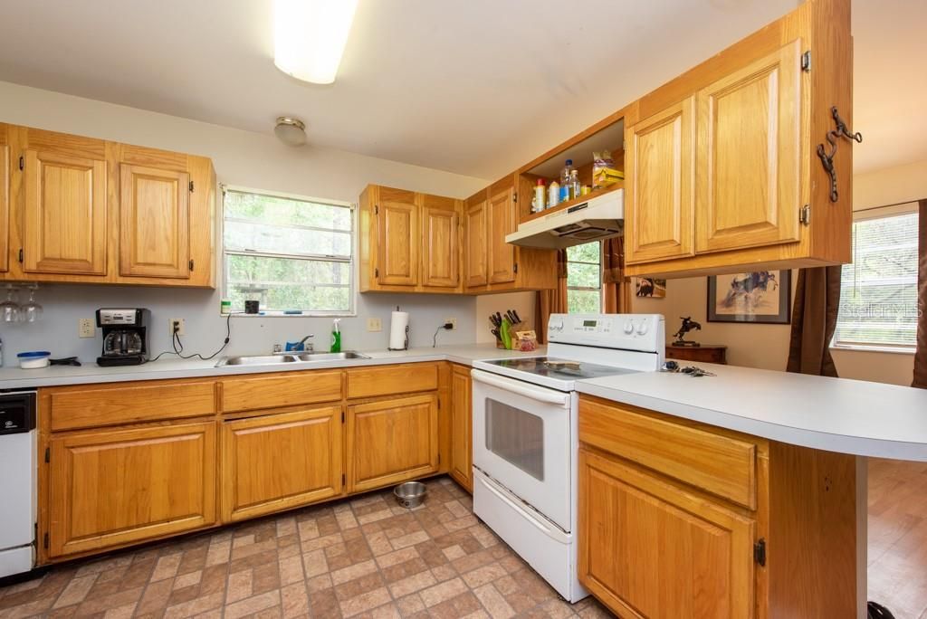 Recently Sold: $130,000 (1 beds, 1 baths, 1000 Square Feet)