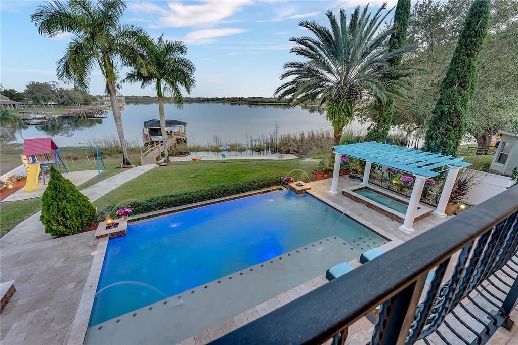 Recently Sold: $1,399,000 (5 beds, 3 baths, 5070 Square Feet)