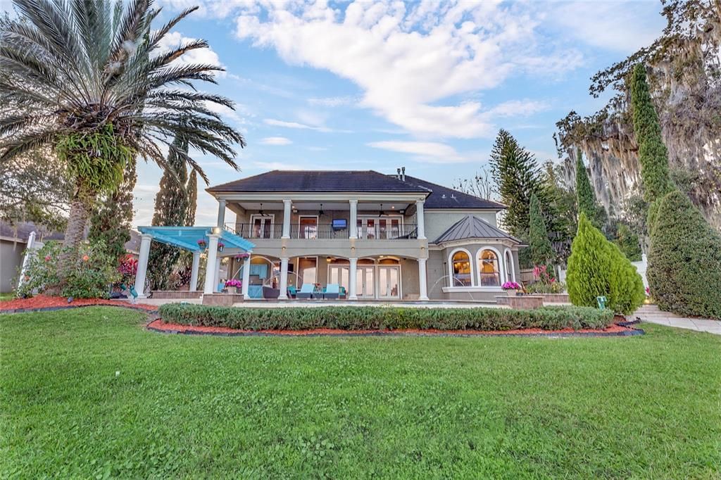 Recently Sold: $1,399,000 (5 beds, 3 baths, 5070 Square Feet)