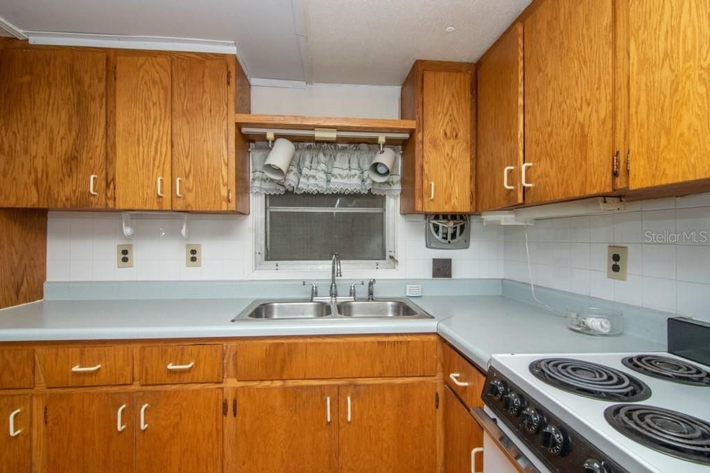Recently Sold: $49,999 (2 beds, 1 baths, 588 Square Feet)