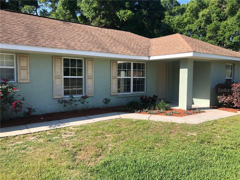 Recently Sold: $149,900 (3 beds, 2 baths, 1196 Square Feet)