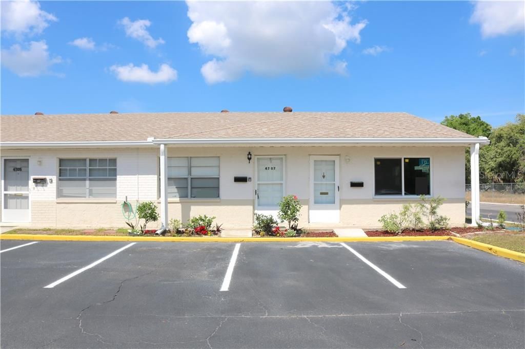 Recently Sold: $54,997 (1 beds, 1 baths, 672 Square Feet)