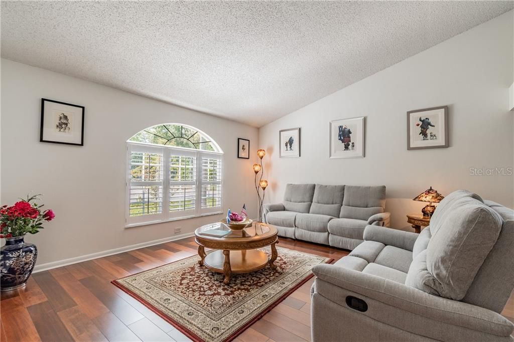 Recently Sold: $390,000 (3 beds, 2 baths, 2231 Square Feet)