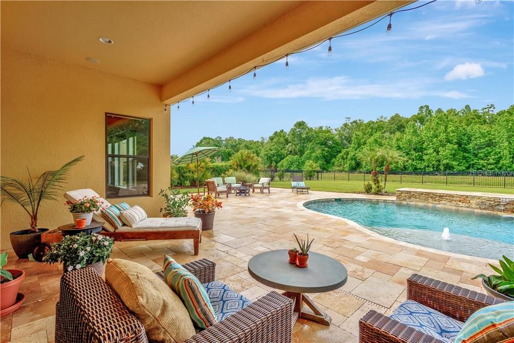Recently Sold: $825,000 (4 beds, 3 baths, 4154 Square Feet)