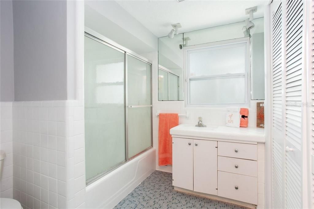 最近售出: $349,900 (3 贝兹, 2 浴室, 1628 平方英尺)
