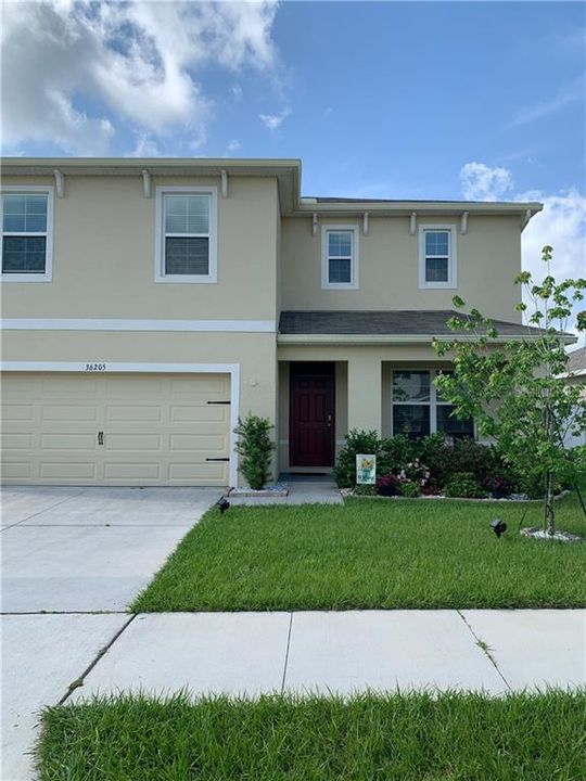 Recently Sold: $320,000 (4 beds, 2 baths, 2432 Square Feet)