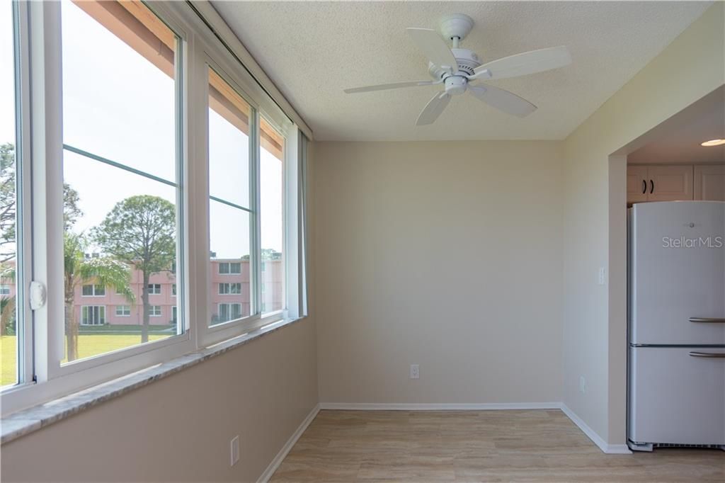 Recently Sold: $160,000 (2 beds, 2 baths, 1035 Square Feet)