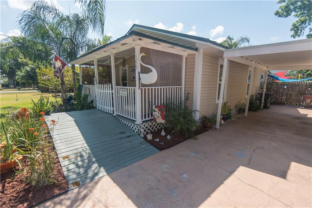 Recently Sold: $149,900 (1 beds, 2 baths, 864 Square Feet)