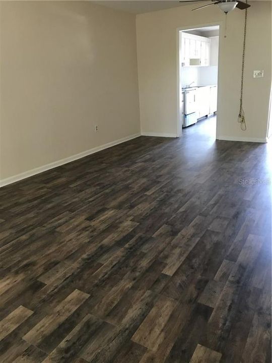 Recently Sold: $124,500 (2 beds, 1 baths, 845 Square Feet)