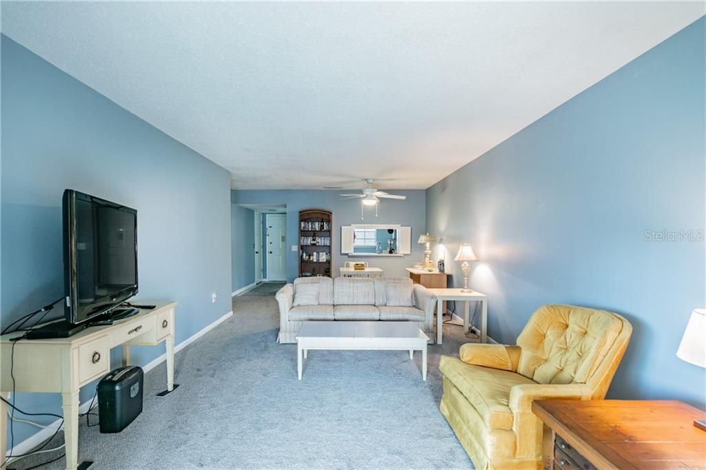 Recently Sold: $90,000 (1 beds, 1 baths, 875 Square Feet)